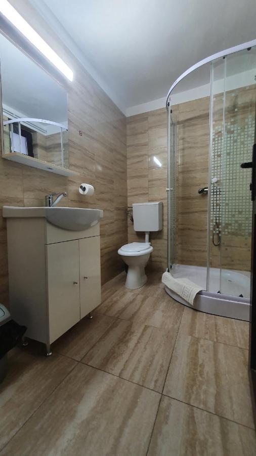 Motel Pacific เดวา ภายนอก รูปภาพ