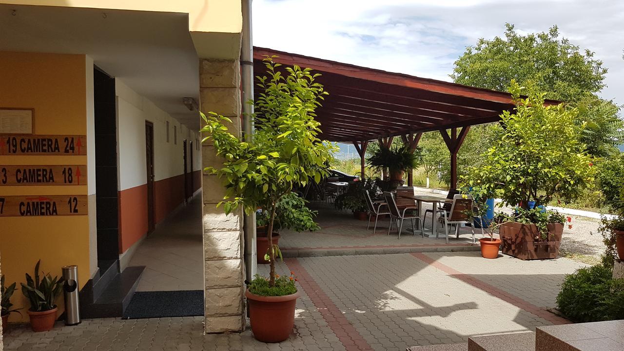 Motel Pacific เดวา ภายนอก รูปภาพ