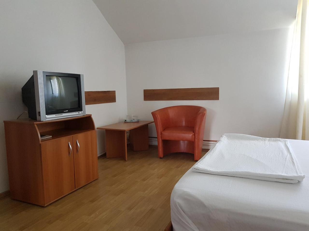 Motel Pacific เดวา ภายนอก รูปภาพ